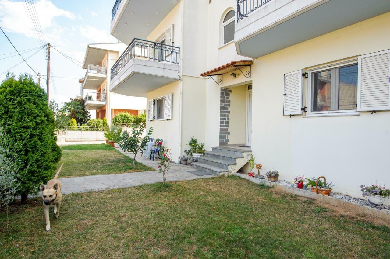 La Casa - Traditionally Elegant Apt 38M2 W Prk Grd Яніна Екстер'єр фото