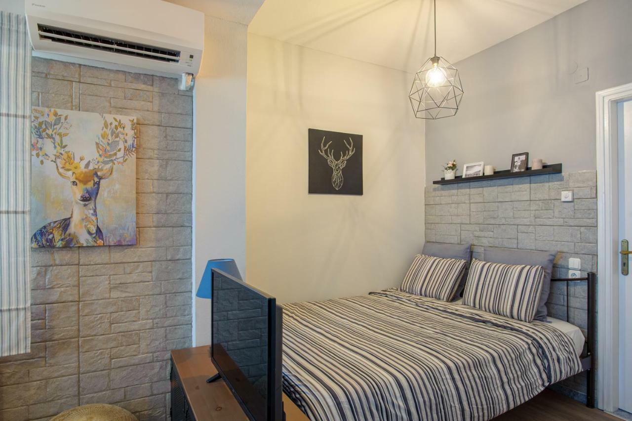 La Casa - Traditionally Elegant Apt 38M2 W Prk Grd Яніна Екстер'єр фото